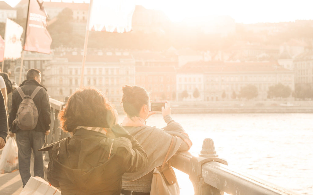 How To Take Photos in Sunlight with Your Phone