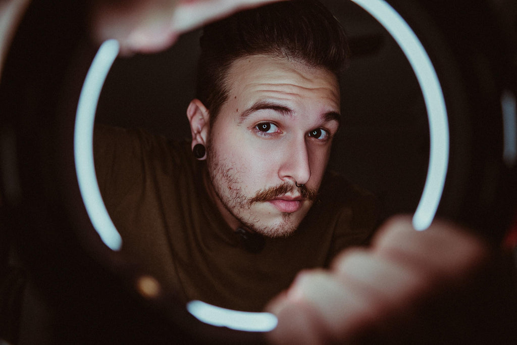 ring light photography ideas mirror