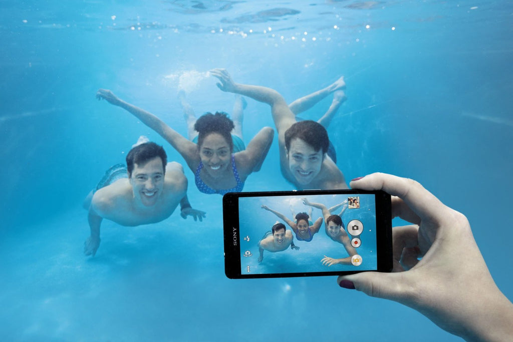 Take Great Underwater Shots...With Your Cell Phone!